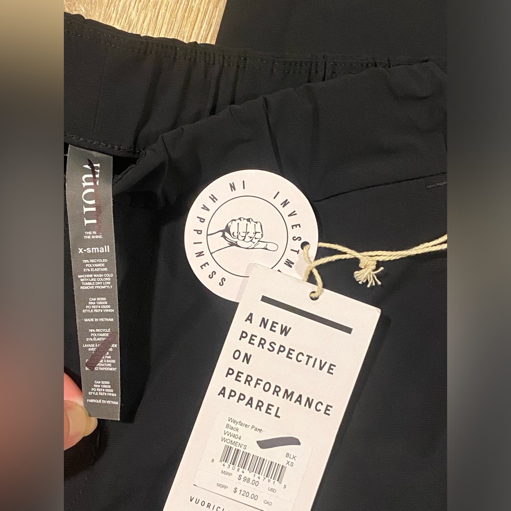 NWT Vuori Wayfarer Pants Tapered Women’s X- Small MSRP $98 Black - Picture 4 of 11
